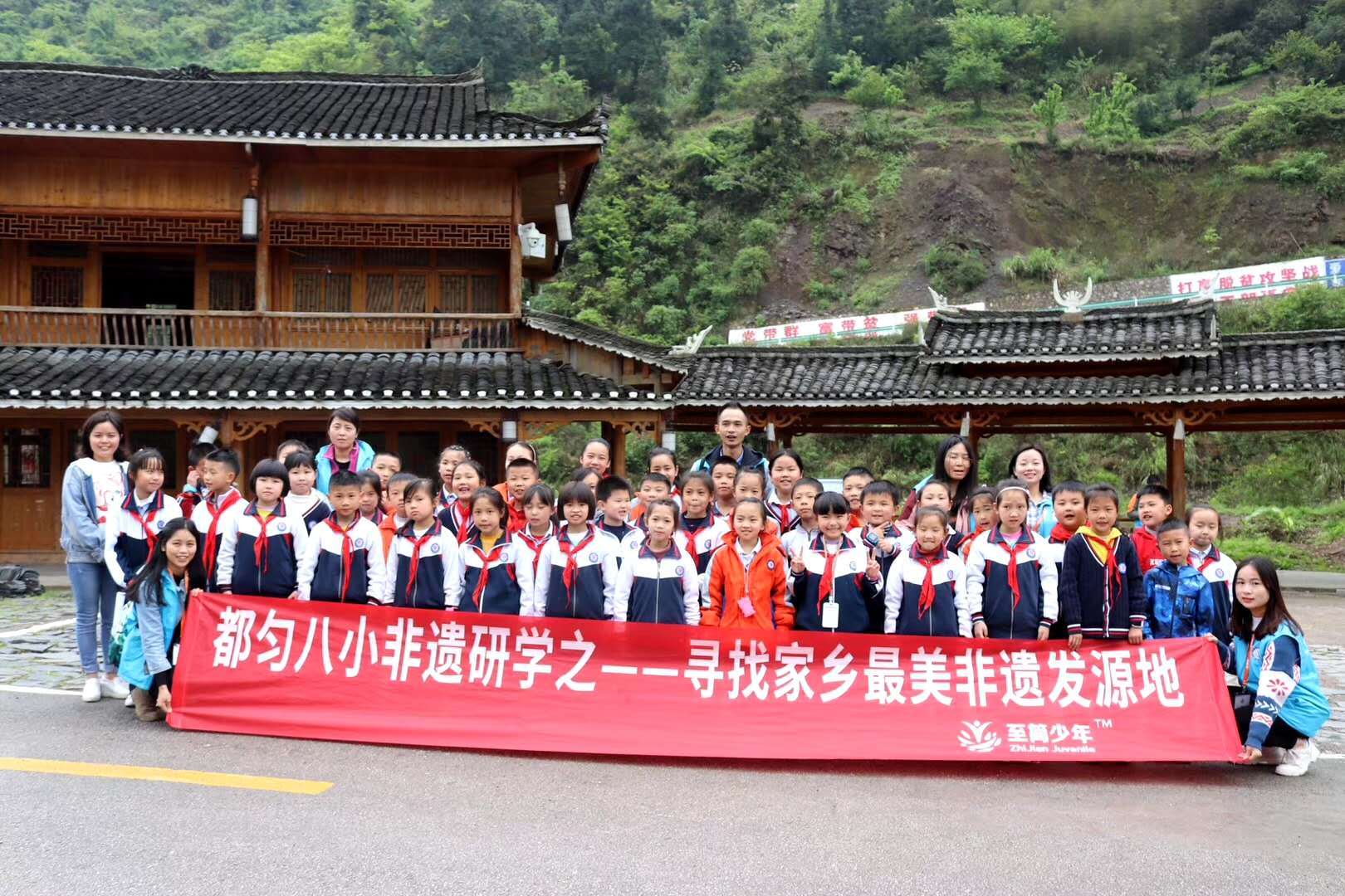 草长莺飞踏青季哪里好玩,草长莺飞春游