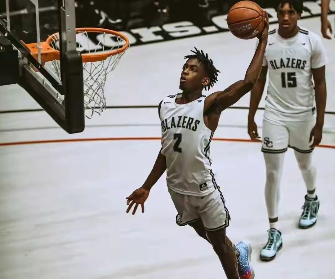 从全美第四到落选！身高1米93，场均仅3分2板，接班韦德成奢望