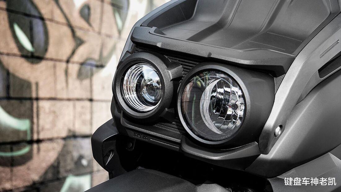 雅马哈zuma试驾视频,全新跨界冒险踏板zuma祖玛