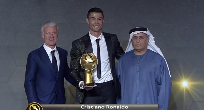 c罗尤文欧冠夺冠颁奖典礼,c罗五夺金球铸传奇