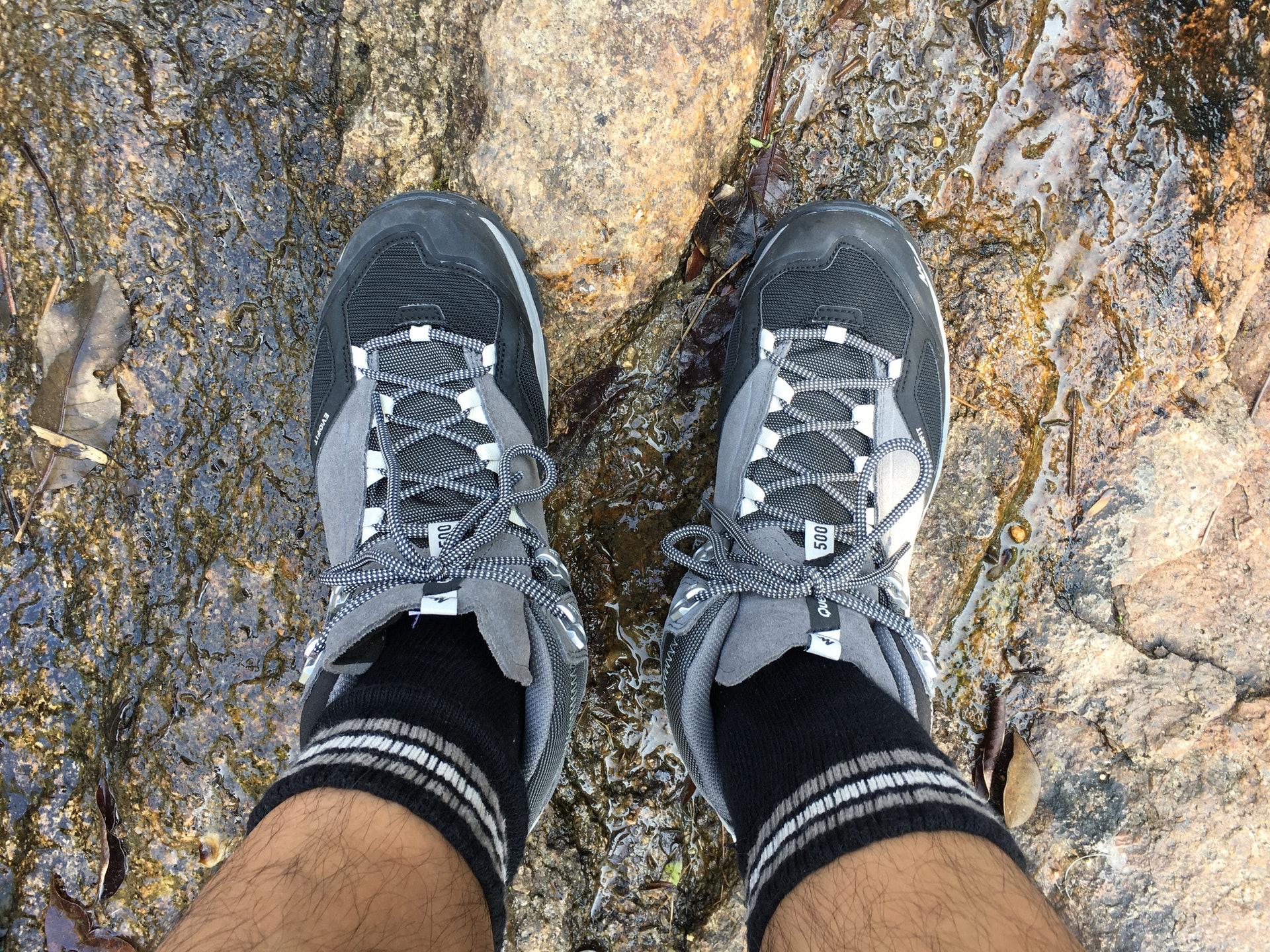 迪卡侬登山鞋性价比怎么样,迪卡侬登山鞋mh500与mh900区别