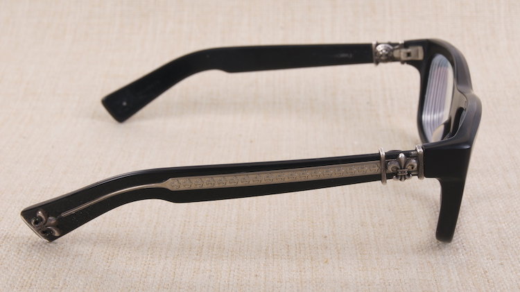 眼镜坏了可以用啥胶粘,眼镜坏了用什么胶粘最好