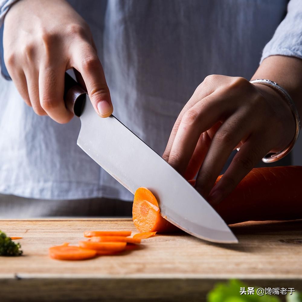 磨刀怎么磨才正确,磨刀怎么磨又快又锋利先磨哪边