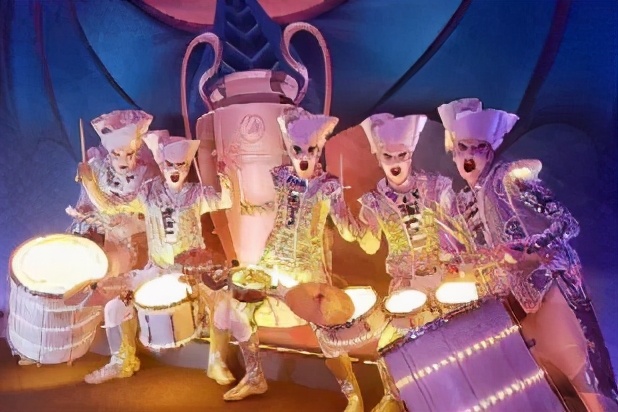 屁屁猩拍了拍你，并递出一张50团100代金券