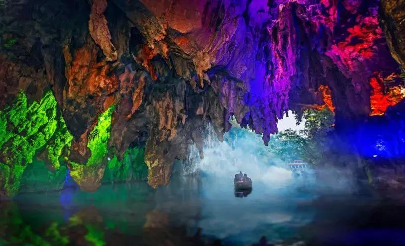 广东人去贵州门票半价,贵州广东人免门票景区