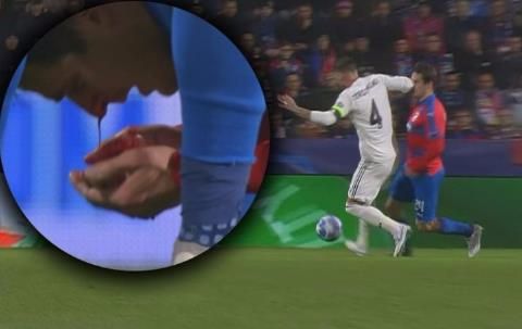 拉莫斯被恶意犯规后续,拉莫斯被制裁画面