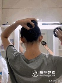 舞蹈高盘头的简单方法,儿童舞蹈盘头最简单