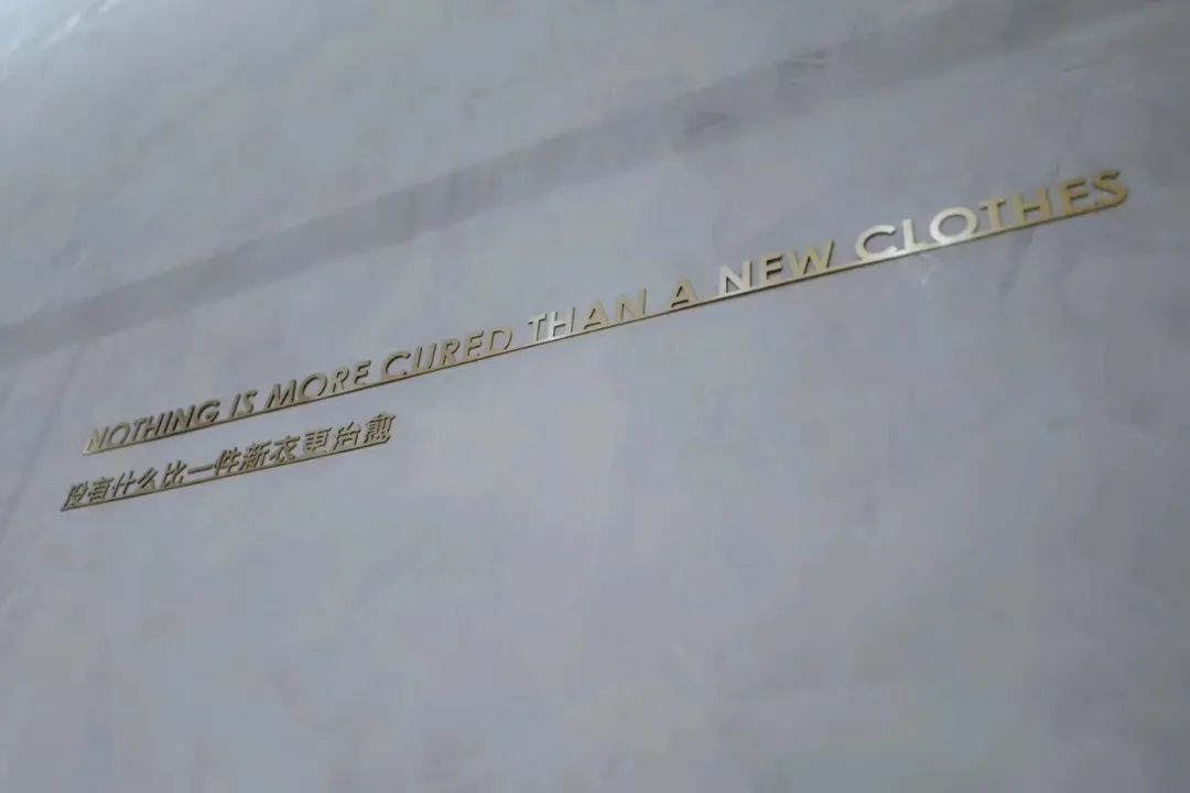 谁说服装店不行了？这个低调的女装却悄悄地开了1200多家店