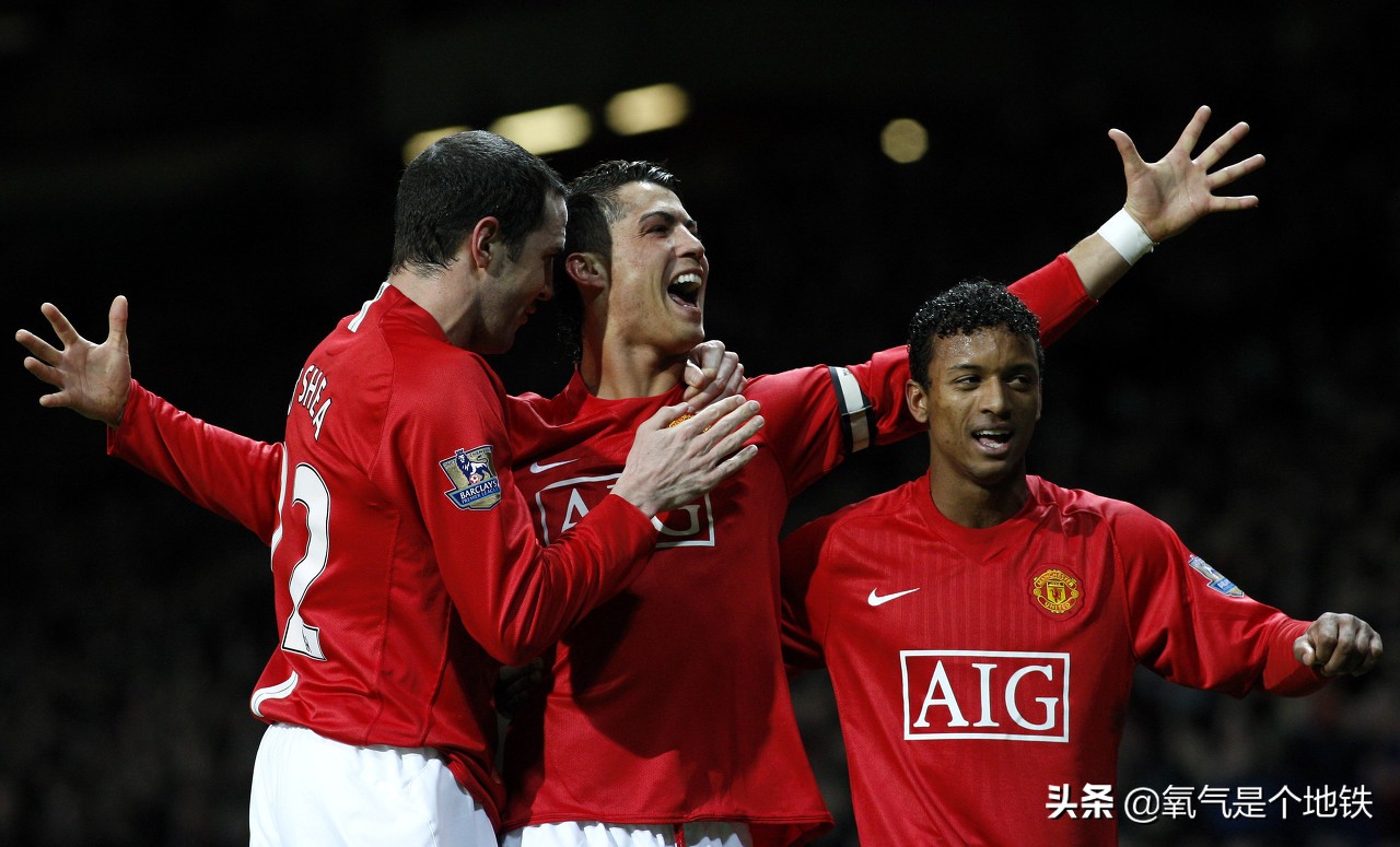 当今足坛年轻球员对c罗的尊敬,贝利马拉多纳和c罗谁厉害