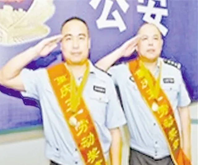 击毙周克华的警察现在怎么样了,击毙周克华的过程