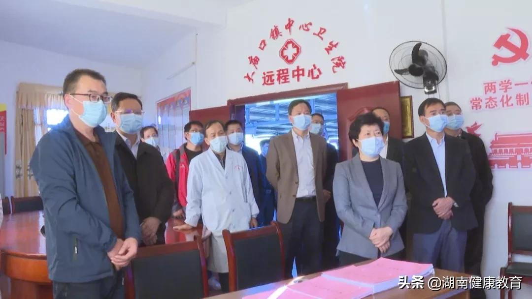 加强乡村医疗卫生服务体系建设,推进乡村卫生服务一体化