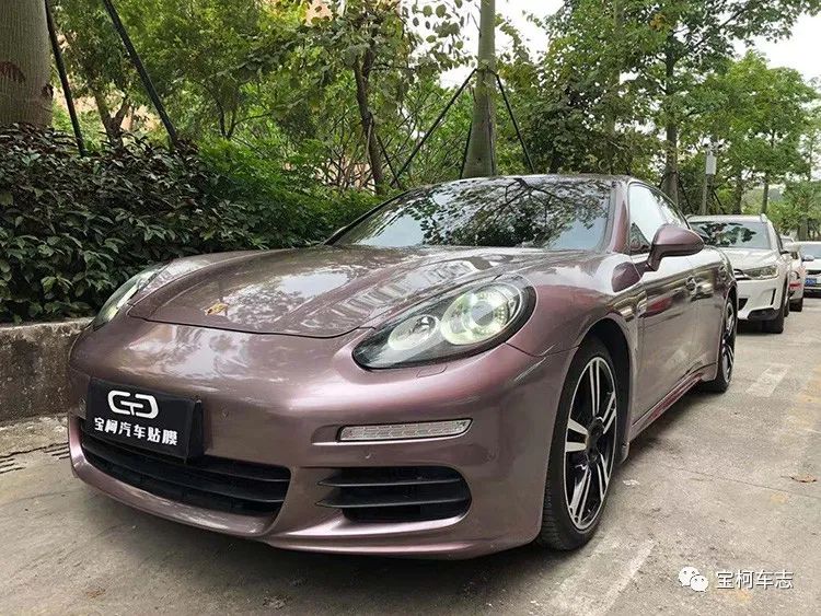 宝柯车志看看奔驰/特斯拉/玛莎拉蒂贴冰霉粉后的效果是怎么样的