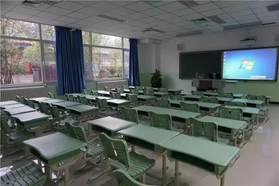 八十中学开学,北京八十学校官渡校区开学