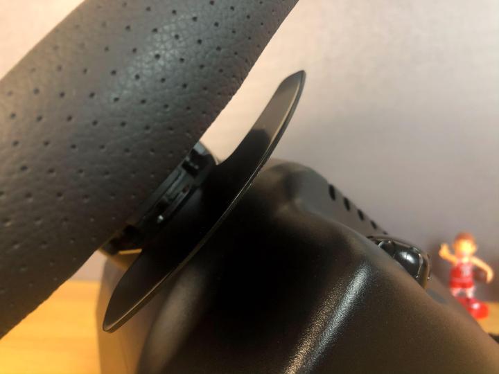 罗技g923力反馈方向盘 (开箱体验罗技g923赛车方向盘)