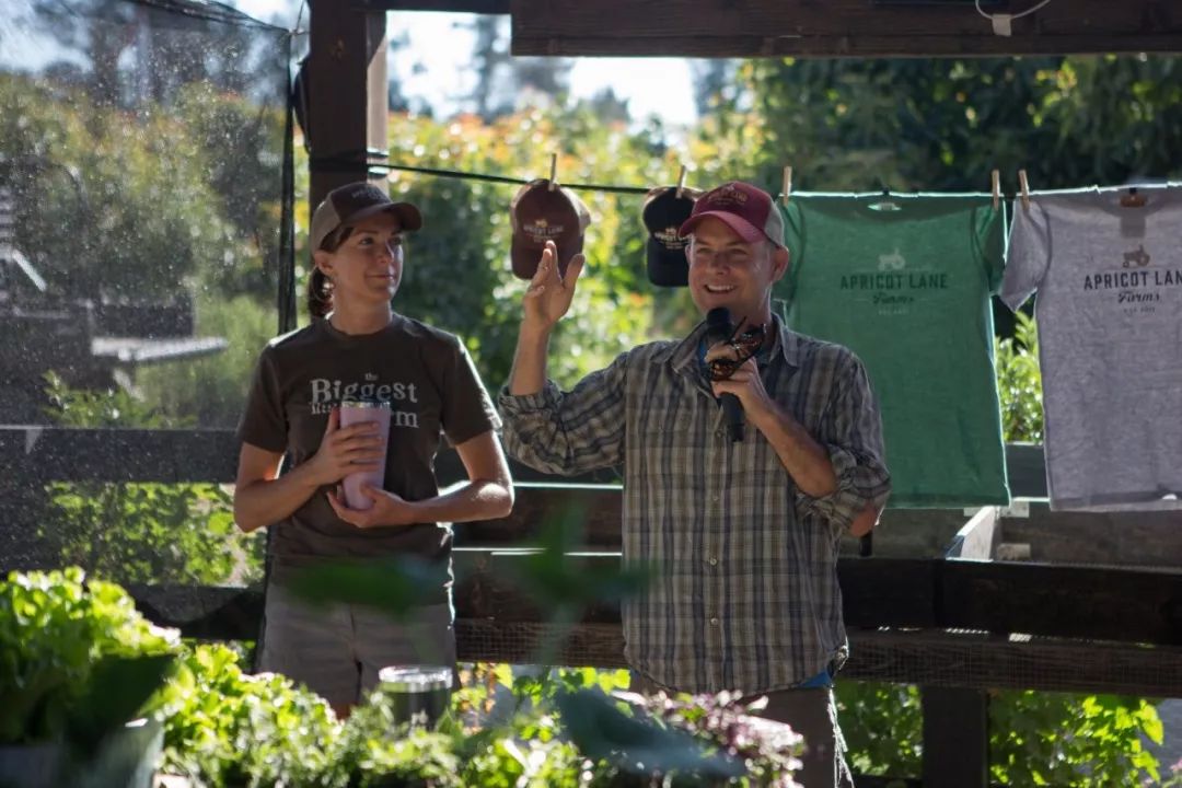 豆瓣9.3分这对夫妻打造1200亩生态农场，“堪称美版「李子柒」”