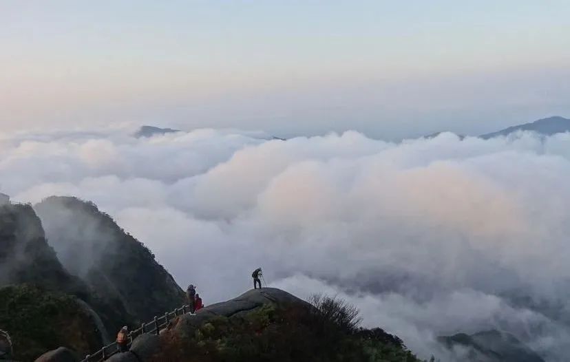 离云峰山最近的住宿,去离天空更近的地方