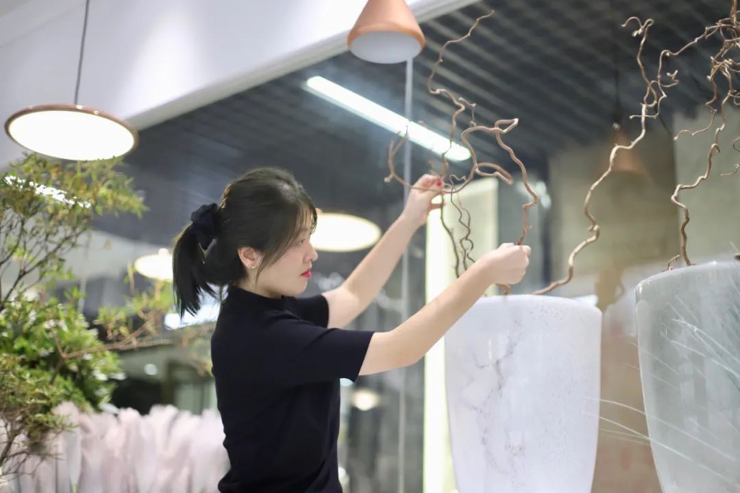 “打造拥有设计风格的花店，让卖花成为一门艺术”