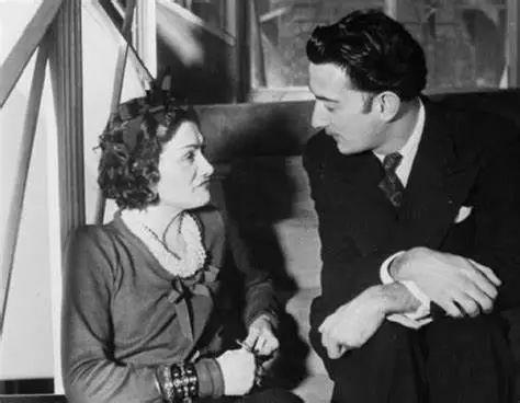 香奈儿黑白双c,妮可基德曼香奈儿灵感缪斯