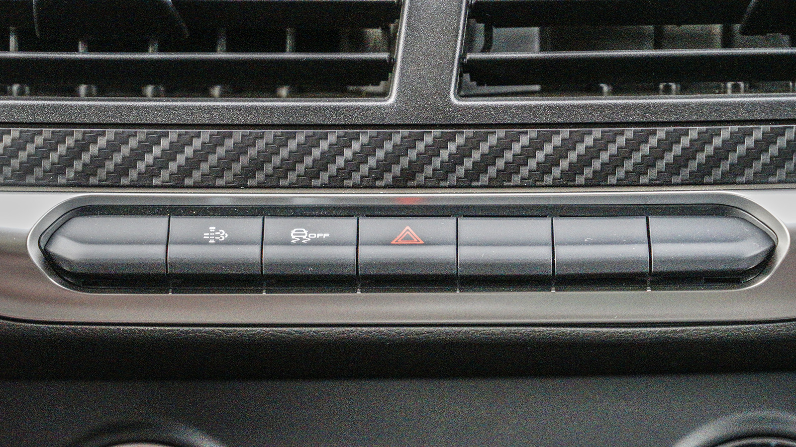 江铃宝典皮卡风骏72021款,风骏7四驱2t柴油2018款皮卡多少钱