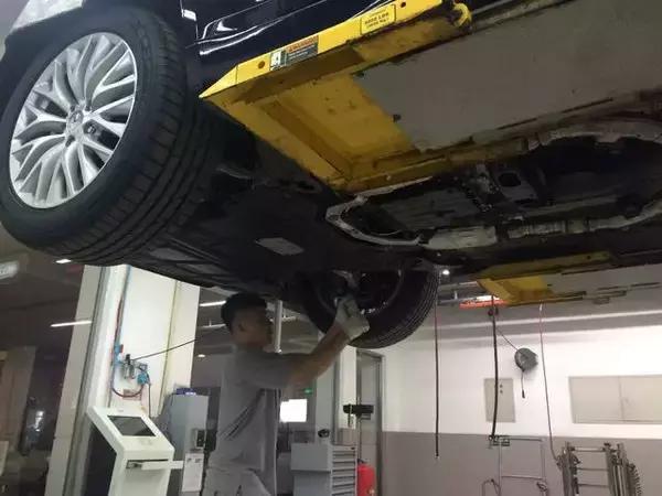 一篇豪华车交车PDI服务分享，许多销售顾问看后沉默了