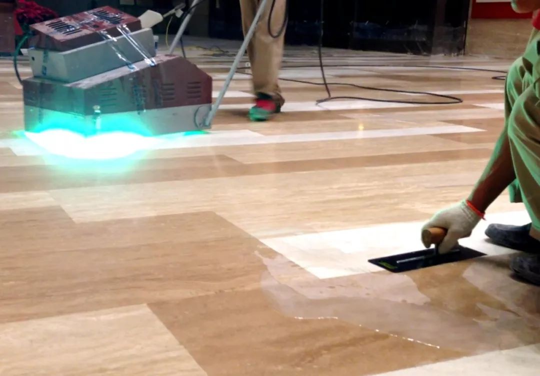 石材渗胶如何处理,石材脱胶渗水怎么补救