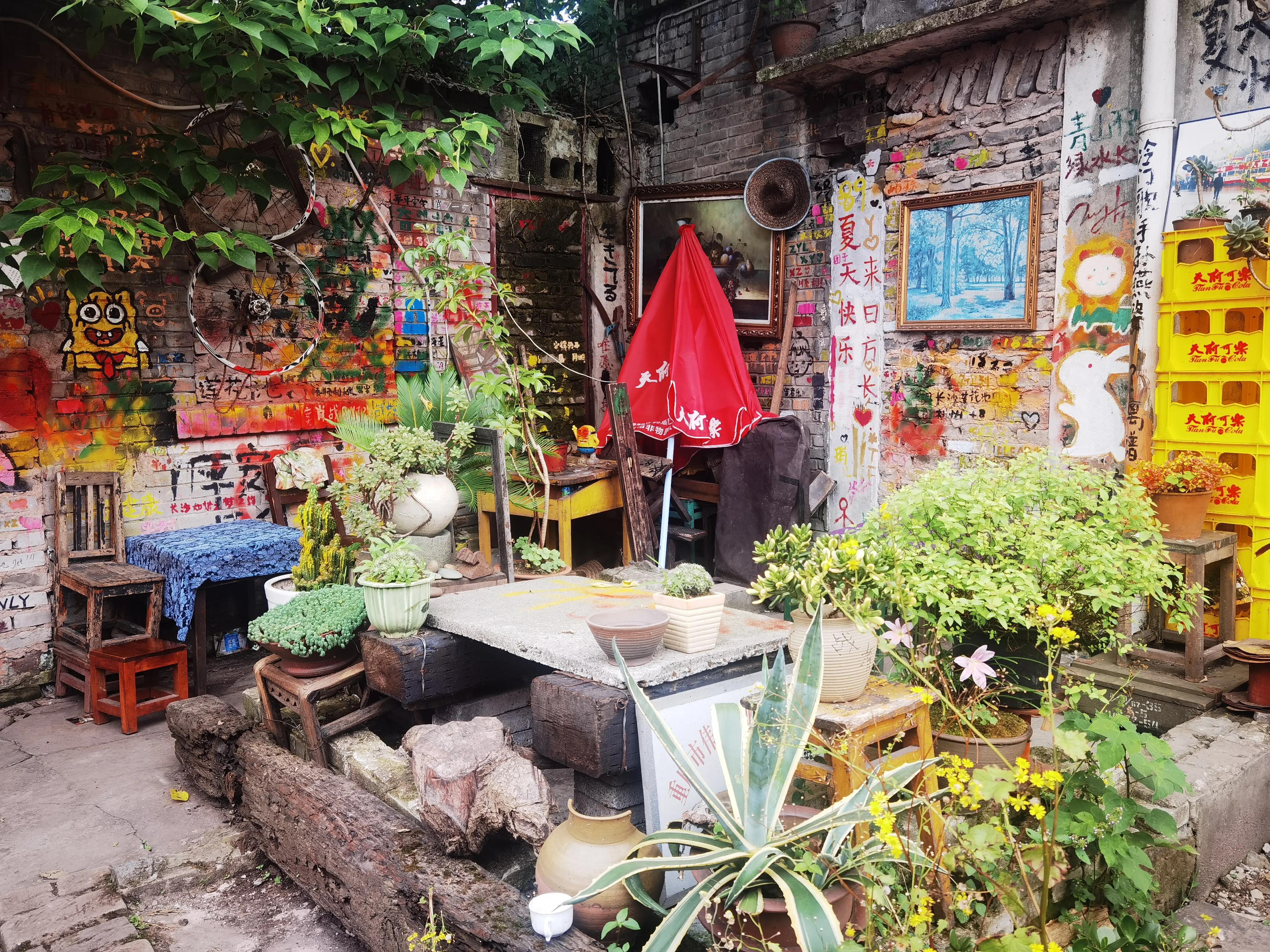 肖战热爱可抵岁月漫长采访,肖战为自己的热爱全力以赴