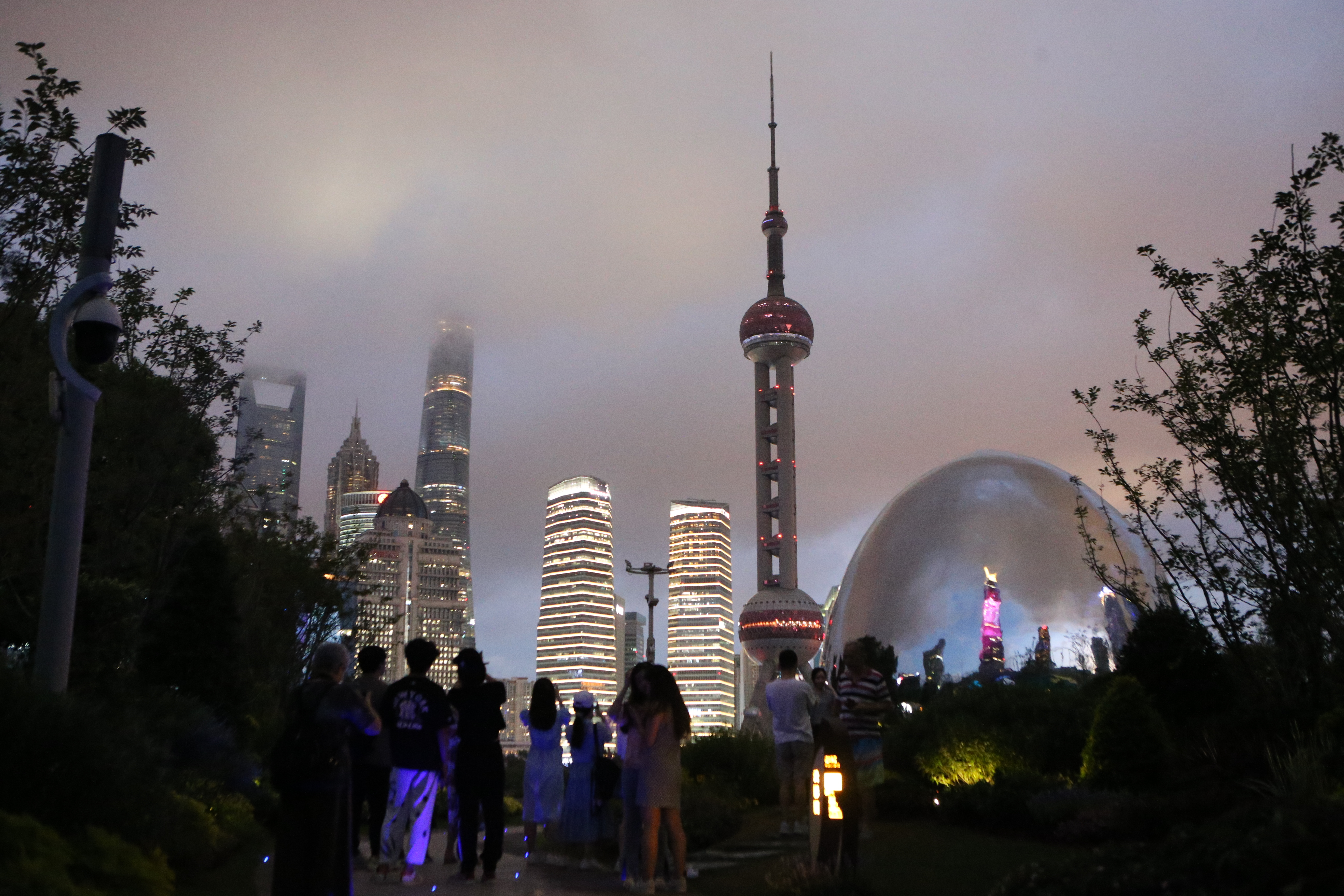 北外滩银色水滴,上海外滩惊现巨大海市蜃楼