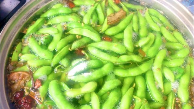 大厨不外传的秘密,煮毛豆既入味又翠绿多少时间