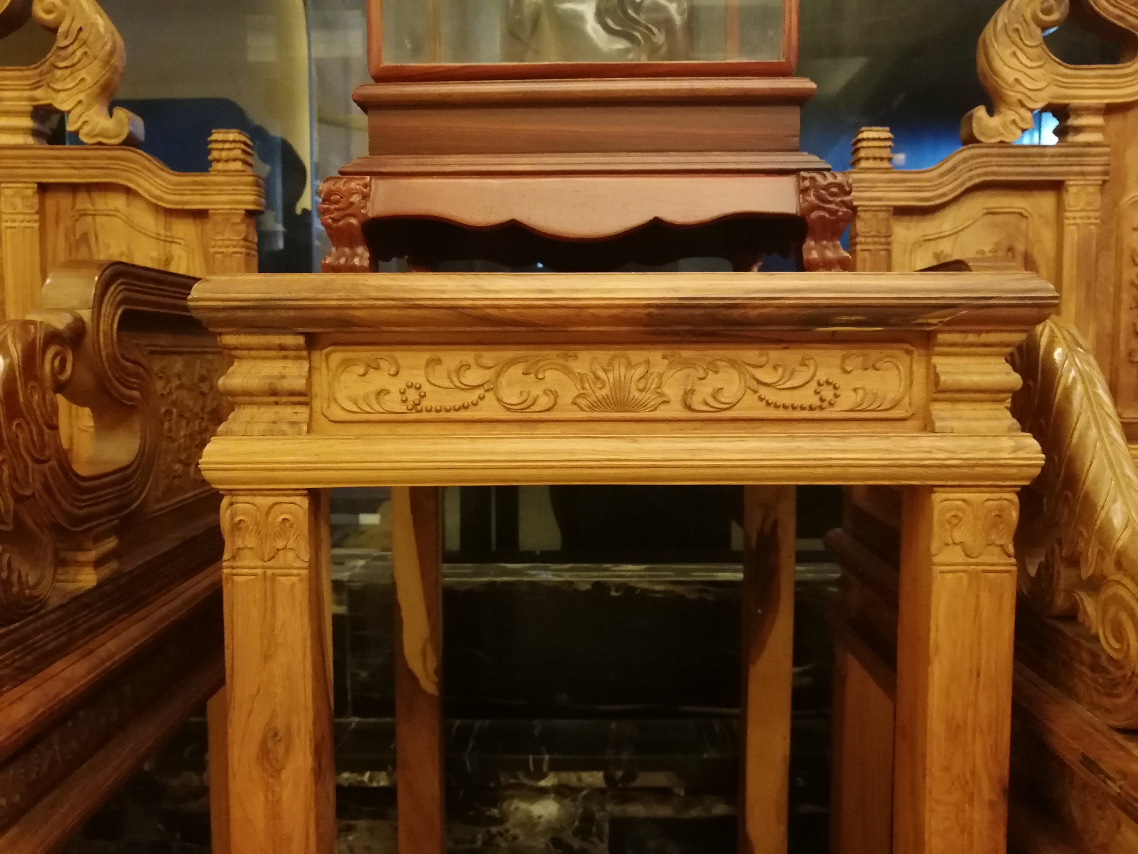 海南黄花梨红木家具大全,越南黄花梨红木家具价格及图片