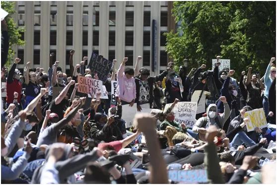 乔丹发声科比,乔丹发声谈种族歧视