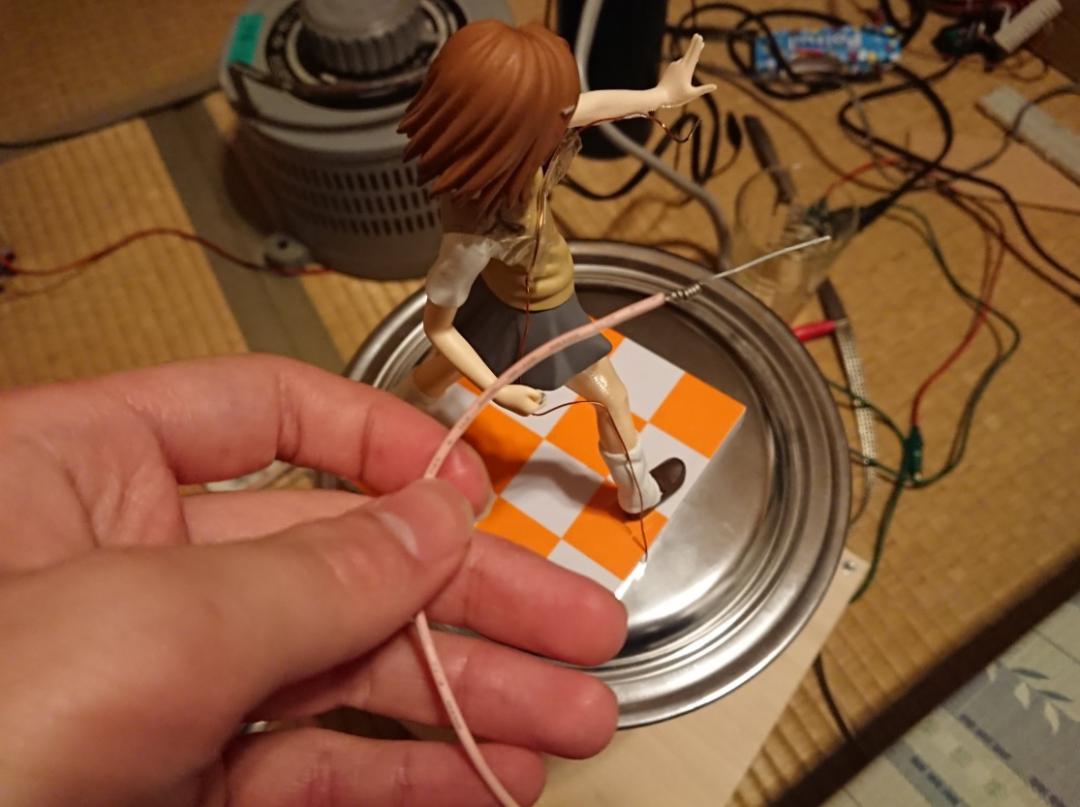 日本网友制作硬核手办，这个炮姐真的会放电