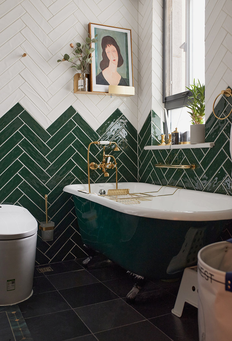 家里垃圾堆多,家里都是垃圾杂物