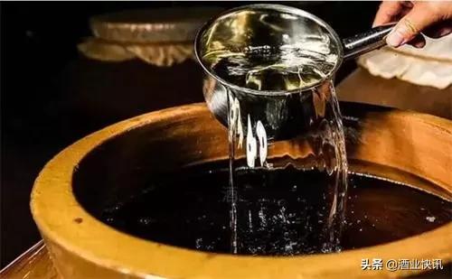 白酒在京东自营买还是官方店买,京东买白酒在自营店还是旗舰店