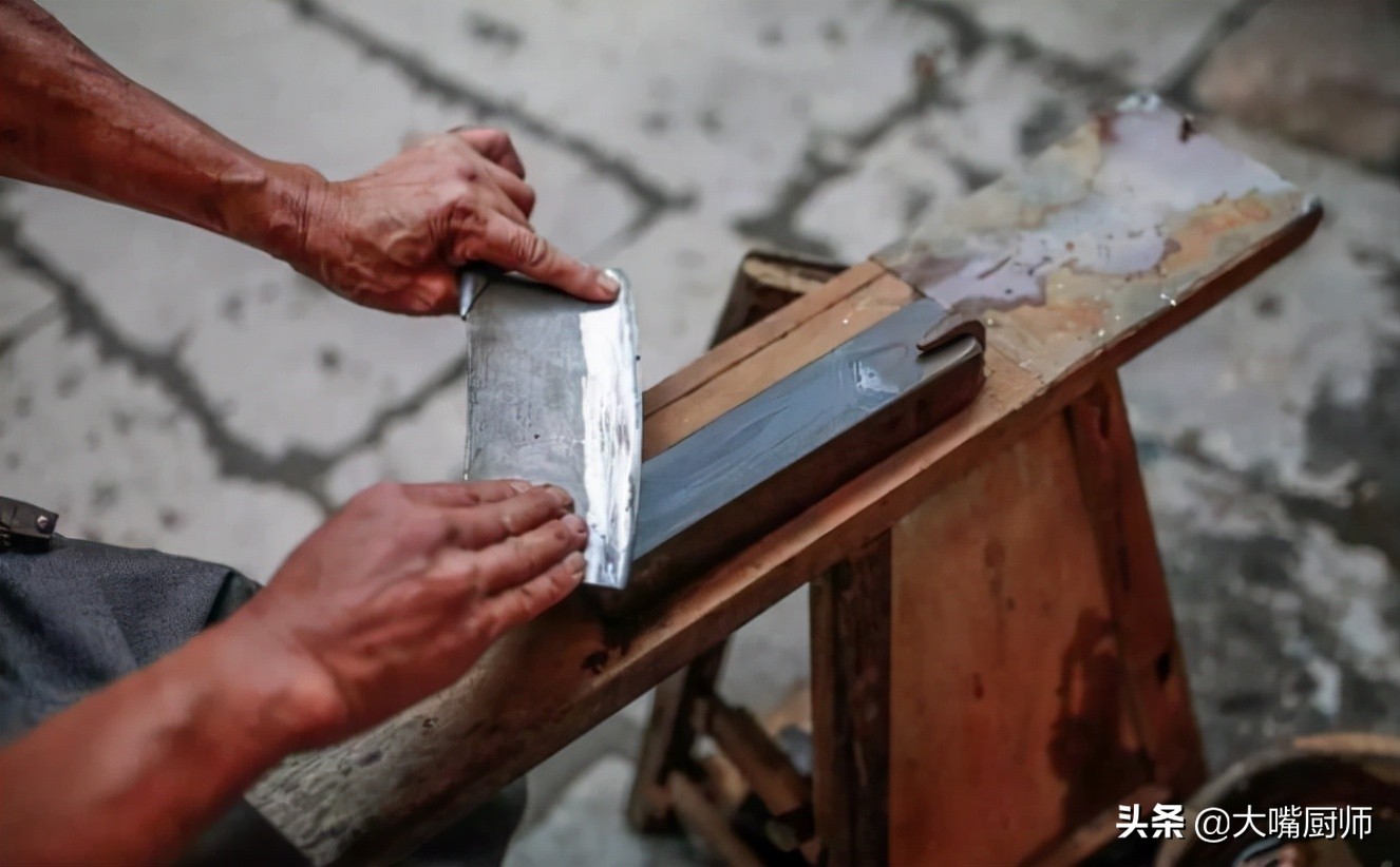 菜刀锋利小妙招,菜刀怎么磨锋利又快又有效