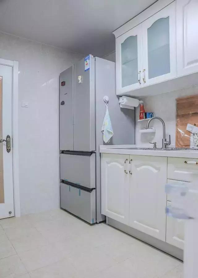 晒刚装好的家,全屋墙面奶咖加白色家具