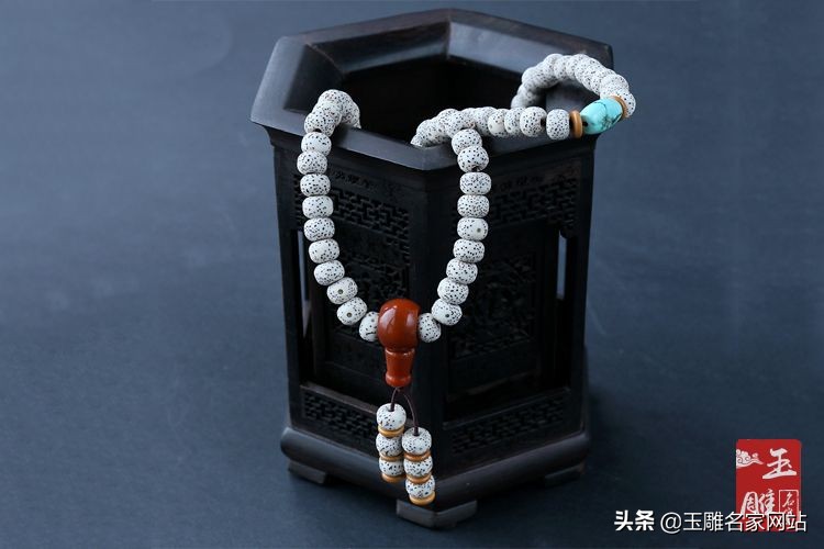 星月菩提子油性和密度怎么看出来,星月菩提怎么挑选品相好的