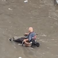 别人飙车一路火花带闪电,别人赛道飙车