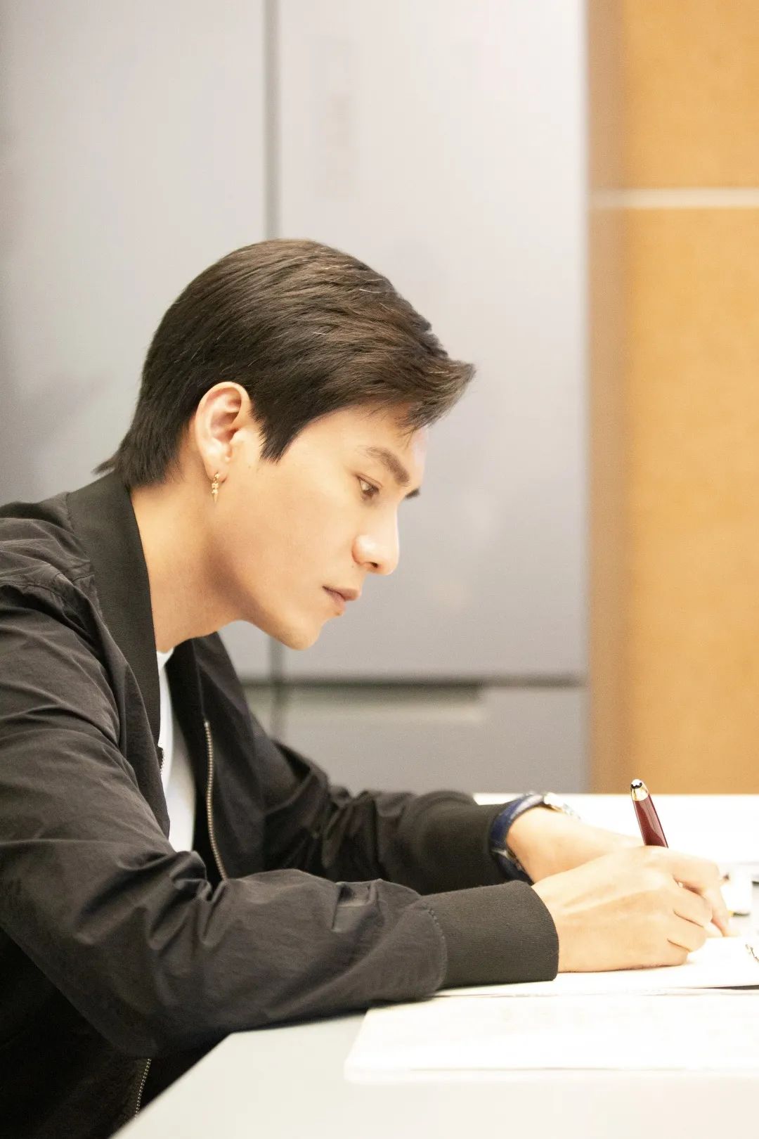 为披荆斩棘的哥哥打call的明星,明星为披荆斩棘的哥哥打call