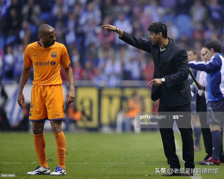 枪王加盟巴萨如愿获得欧冠，生涯唯一污点用手将法国队拍进世界杯