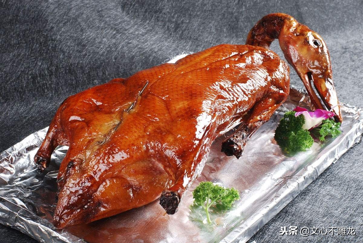 浙江菜笋干老鸭汤,好吃的笋干老鸭煲