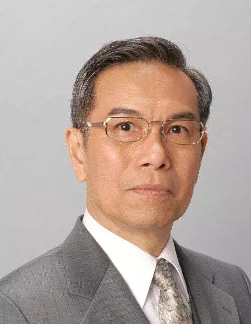 70岁潘迎紫肌肤似少女,71岁的潘迎紫是如何保养的