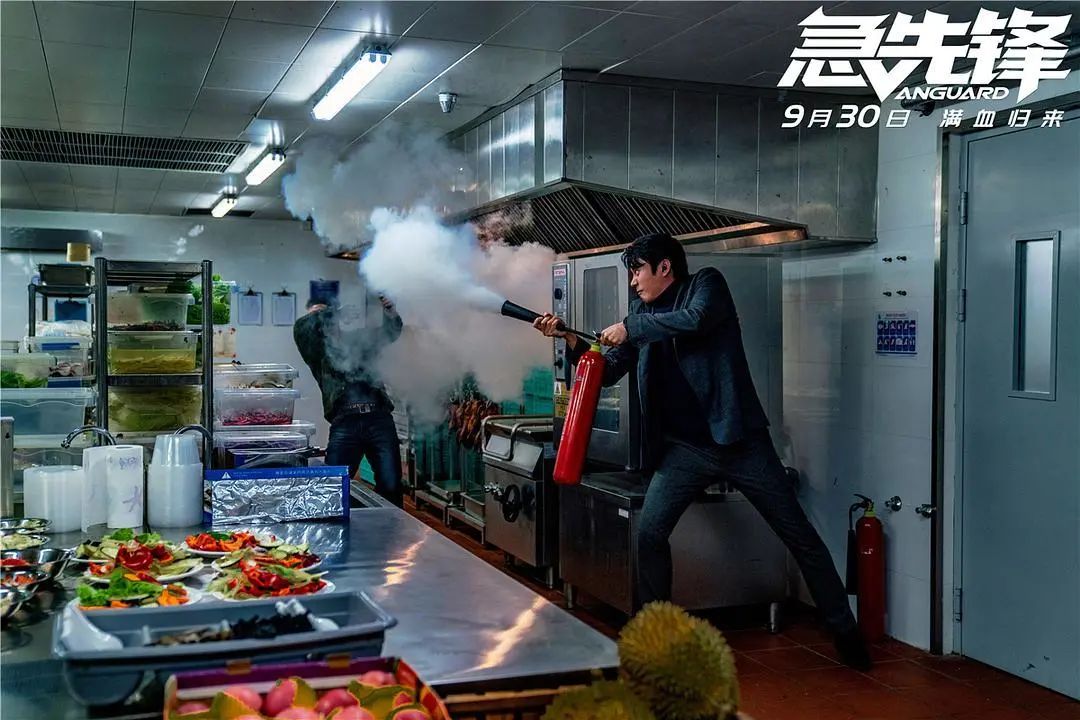 杨洋成龙急先锋跳舞,急先锋成龙杨洋母其弥雅