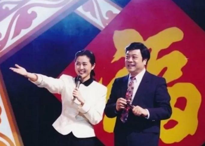 综艺大观谁主持过,综艺大观第一期主持人