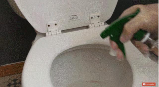 往鞋里喷什么东西脚不会臭,往鞋里撒的粉