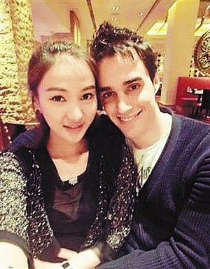 炫富女郭美美到底是什么人,郭美美炫富引出富二代