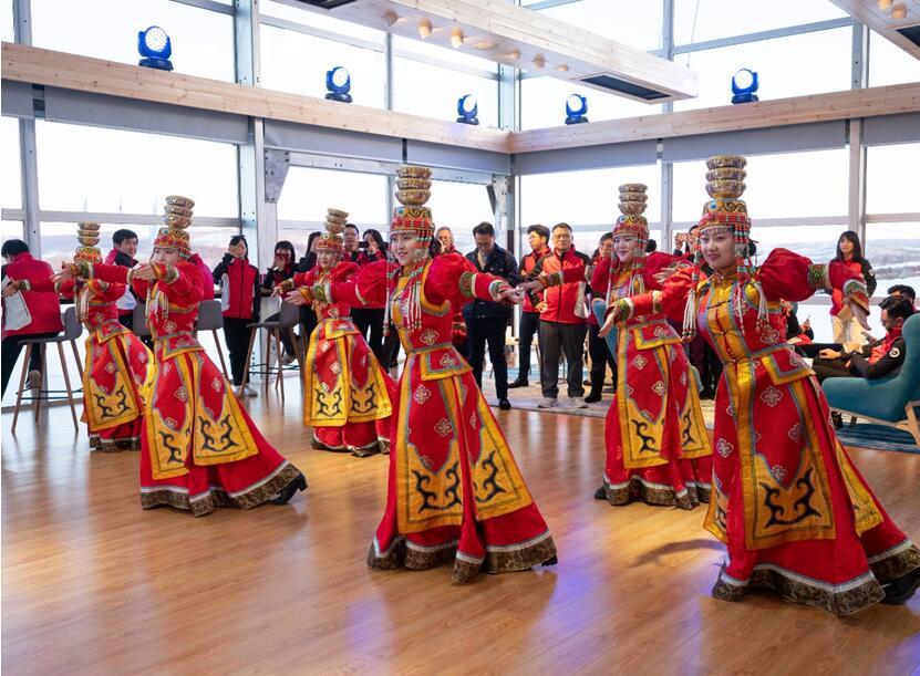 保时捷911turbos漂移,保时捷panamera雪地模式怎么开