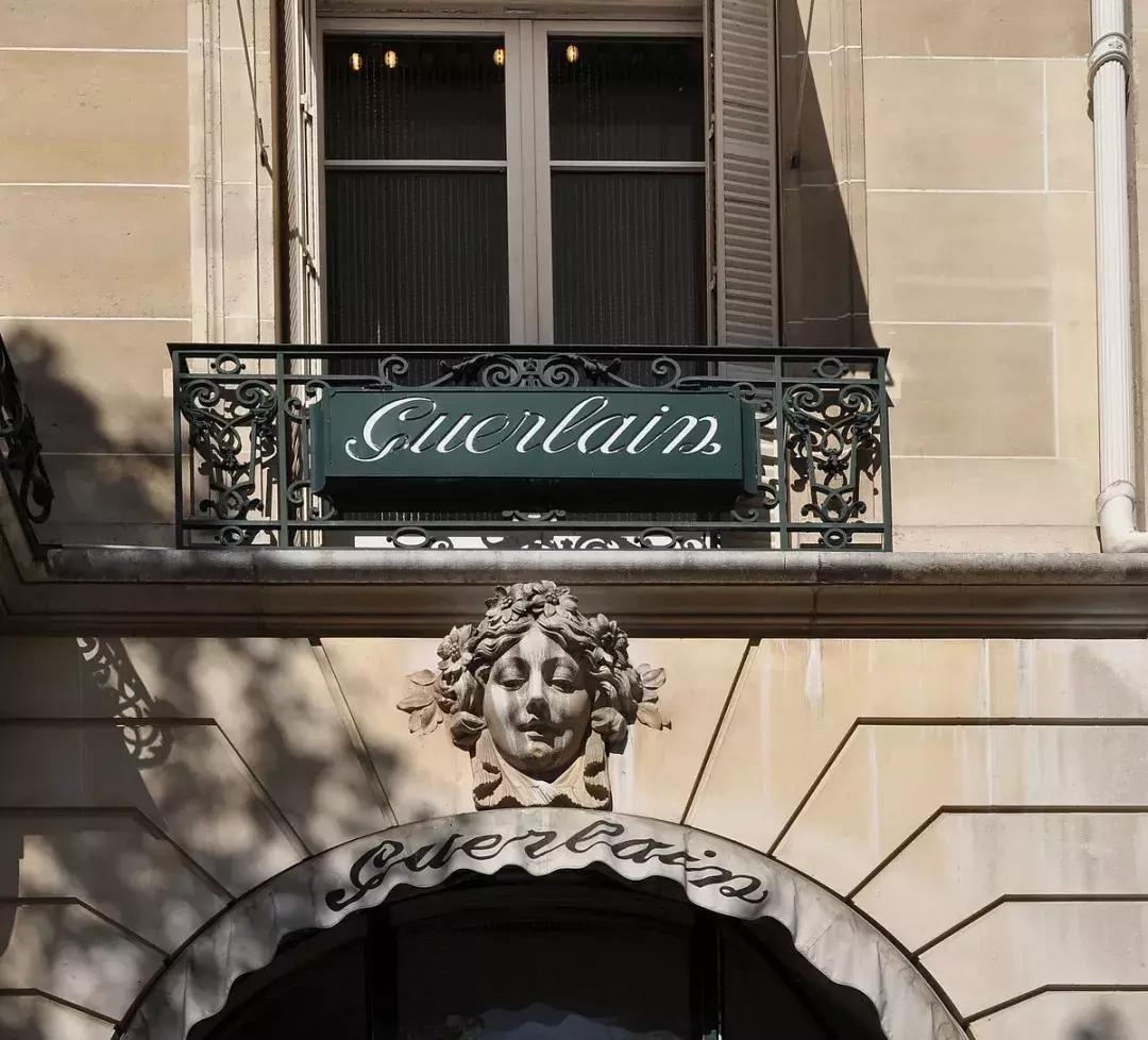 娇兰香水是香水界的扛把子吗,娇兰香水为什么最好用了