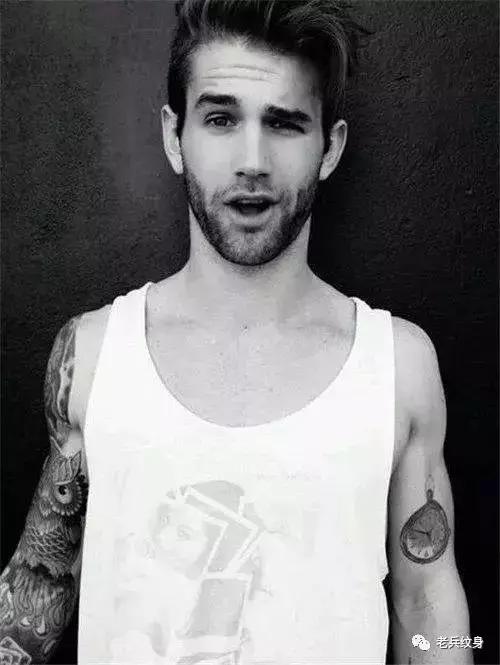 去纹身店点痣靠谱吗,去纹身店纹身有图就行吗