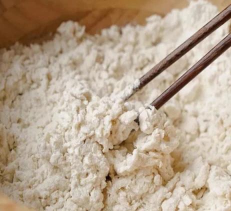 小苏打泡打粉酵母粉有什么区别,泡打粉酵母粉小苏打粉的区别