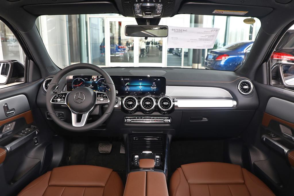 2021款奔驰glb降价促销优惠12万,深圳奔驰glb优惠3万元